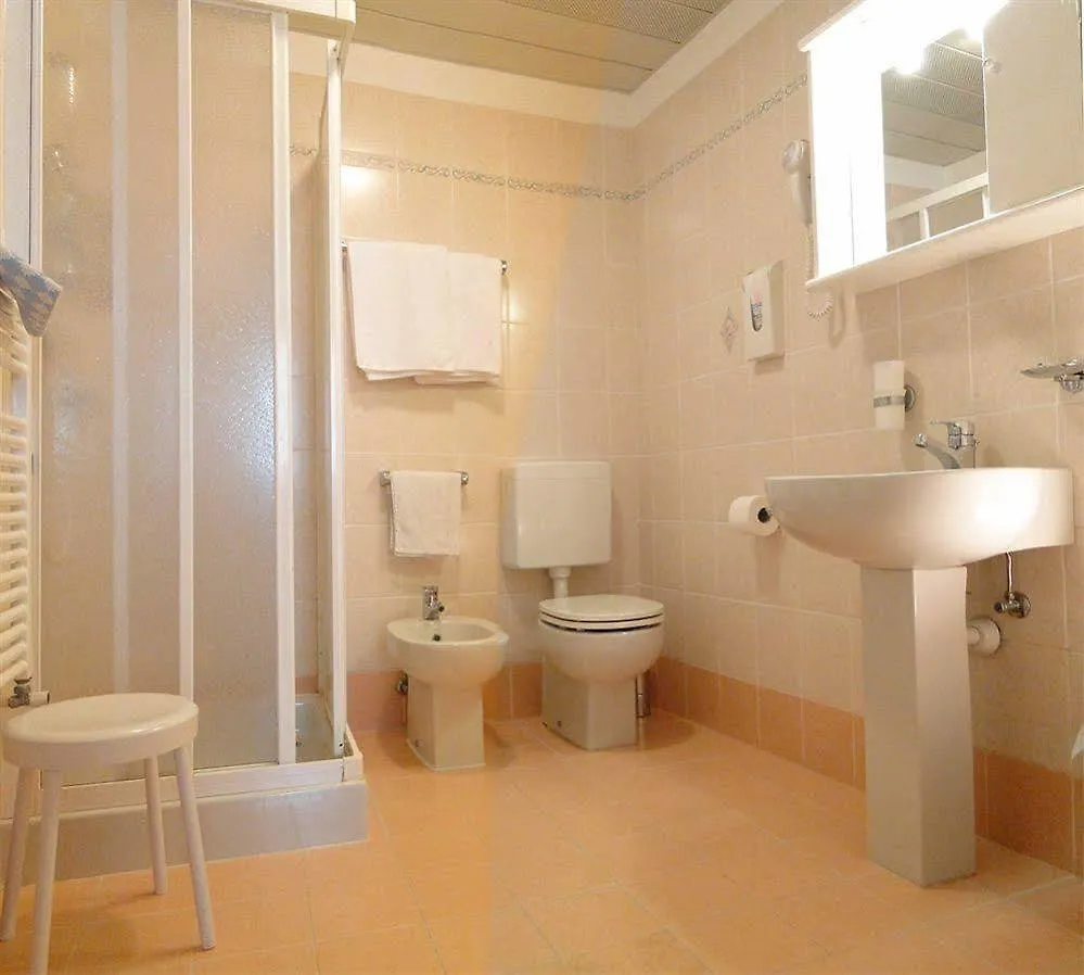 Hotel Sole - Limone Limone sul Garda 3*,  Italy